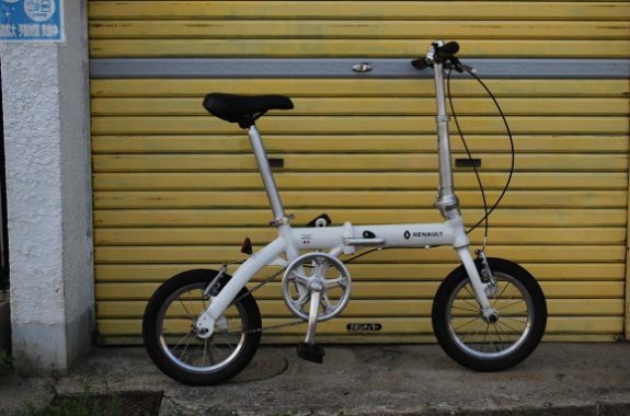ルノー24インチ折り畳み 中古車 美品！！